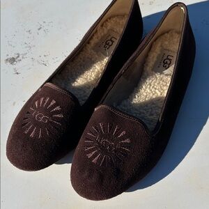 UGG Women's Dark Brown Suede Alloway flats size 8